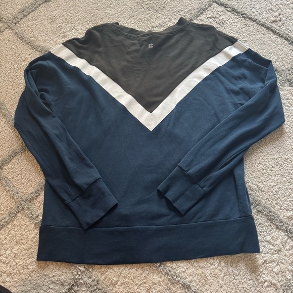 Sweaty Betty Sweater Colorblock Chevron Sweatshirt Retro blue white gray medium - Picture 7 of 8